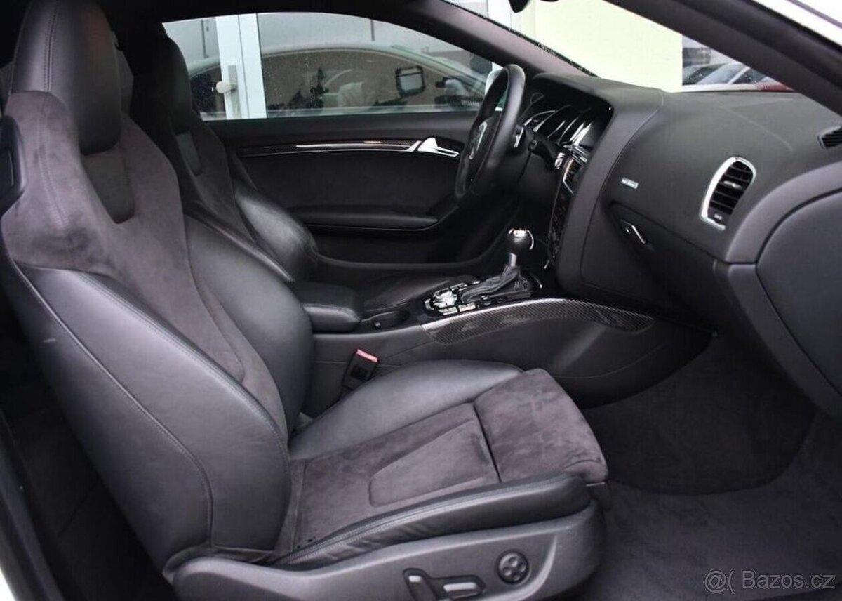 Audi RS5 4.2FSI V8 QUATTRO B&O CARBON - 17