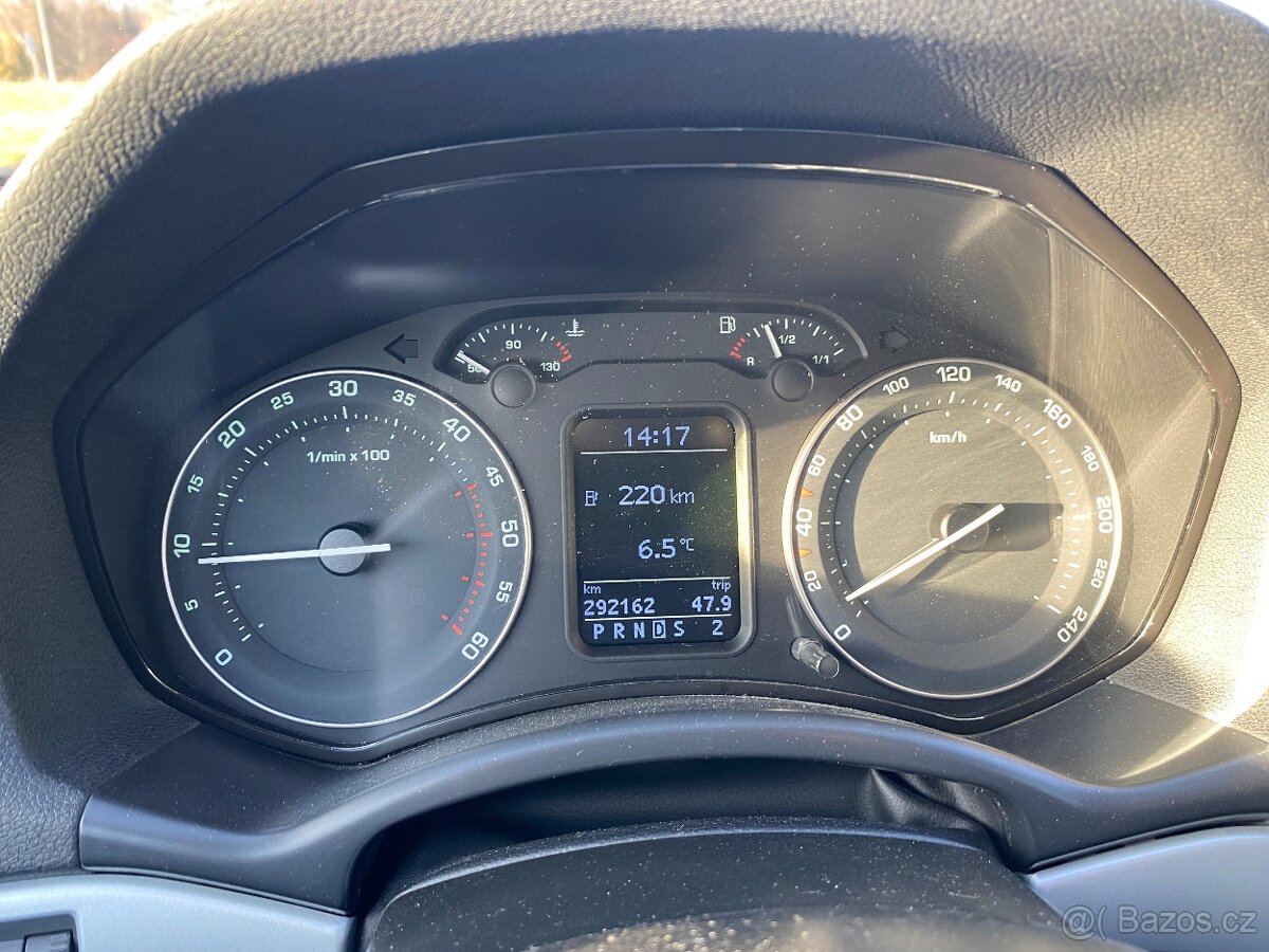 ŠKODA OCTAVIA 1.9 TDI DSG 2007 KRÁSKA - 17