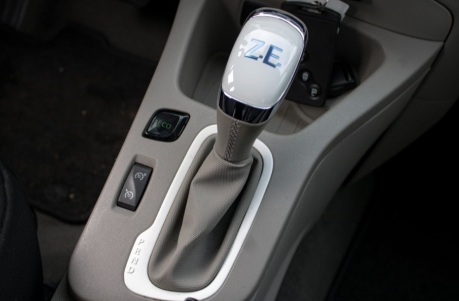 RENAULT ZOE R110 Z.E. 40 - 17