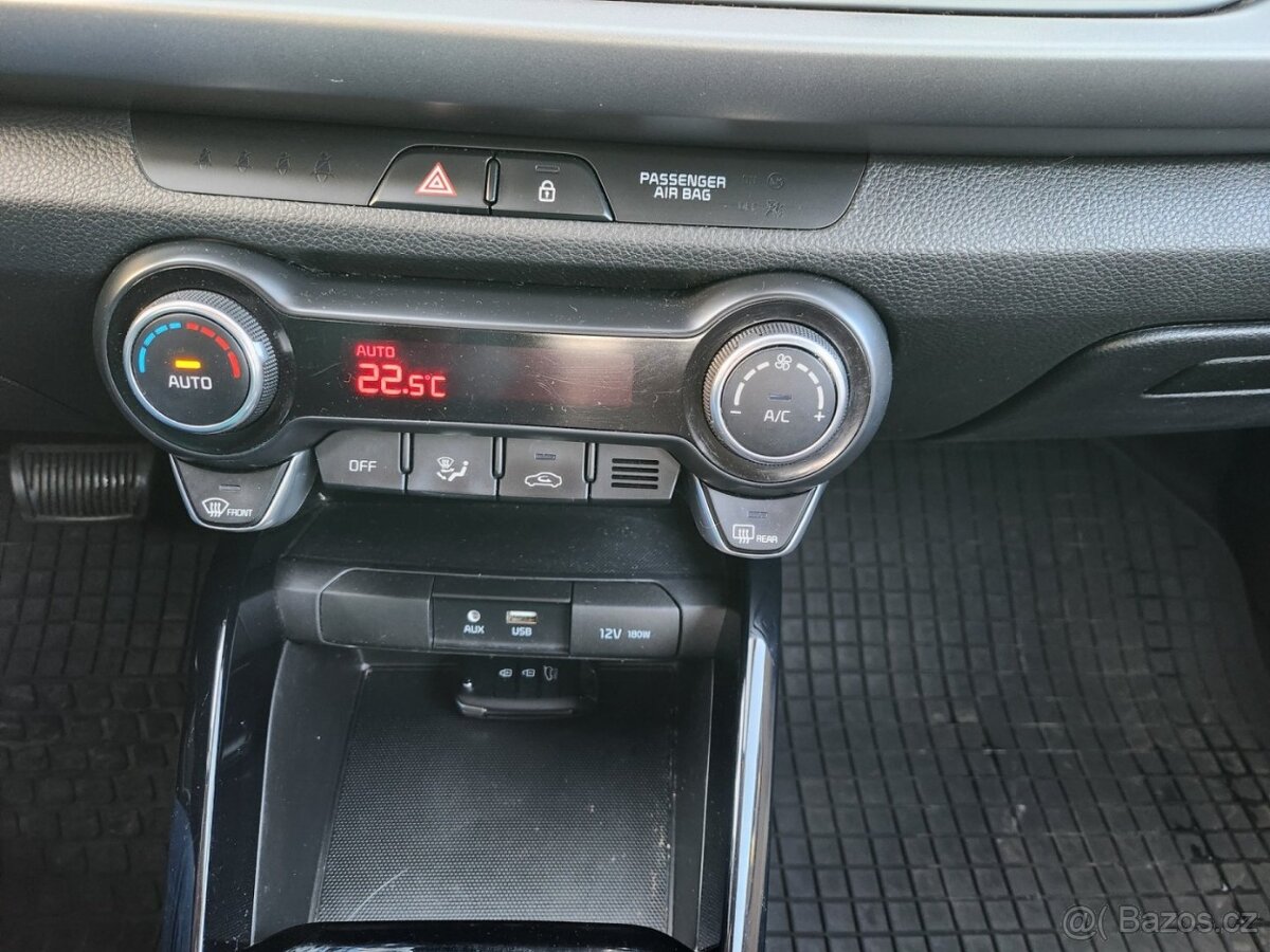 kia Rio 1.4 benzín 2019 AUTOMAT. - 17