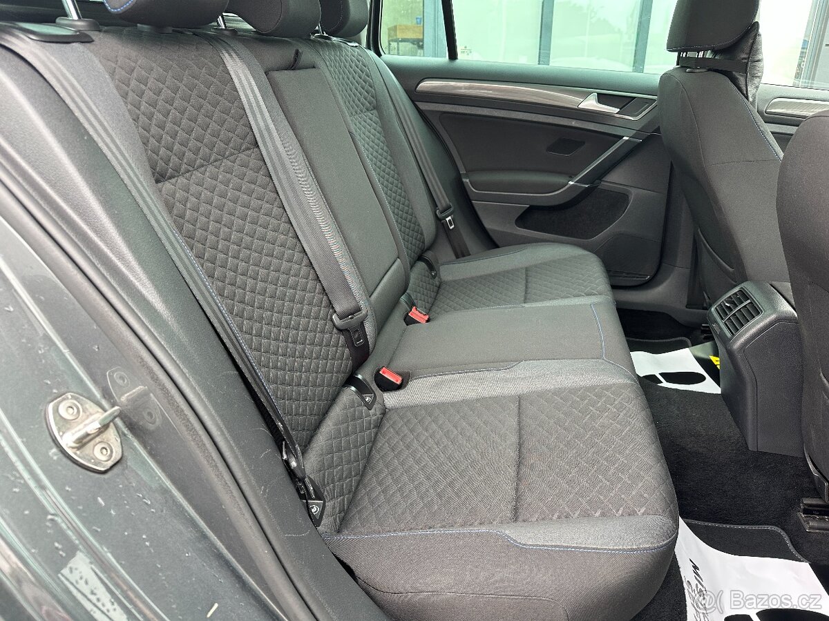 Volkswagen Golf 2018 - 17