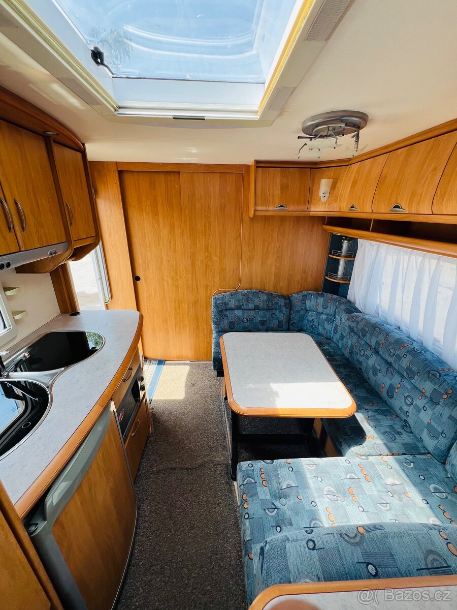 OBYTNÝ PŘÍVES HOBBY 560 - 17