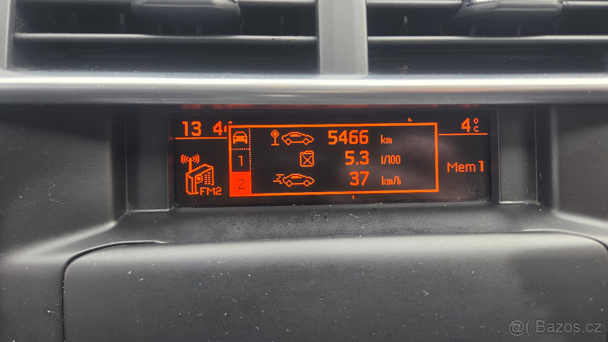 Citroën C4 1.6 HDi 68kW rok 2012 229 tkm - 17