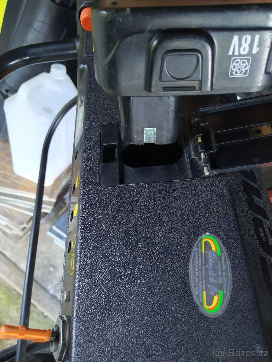 Benzínová sekačka s pojezdem WOLF GARTEN Senator, el.start - 17