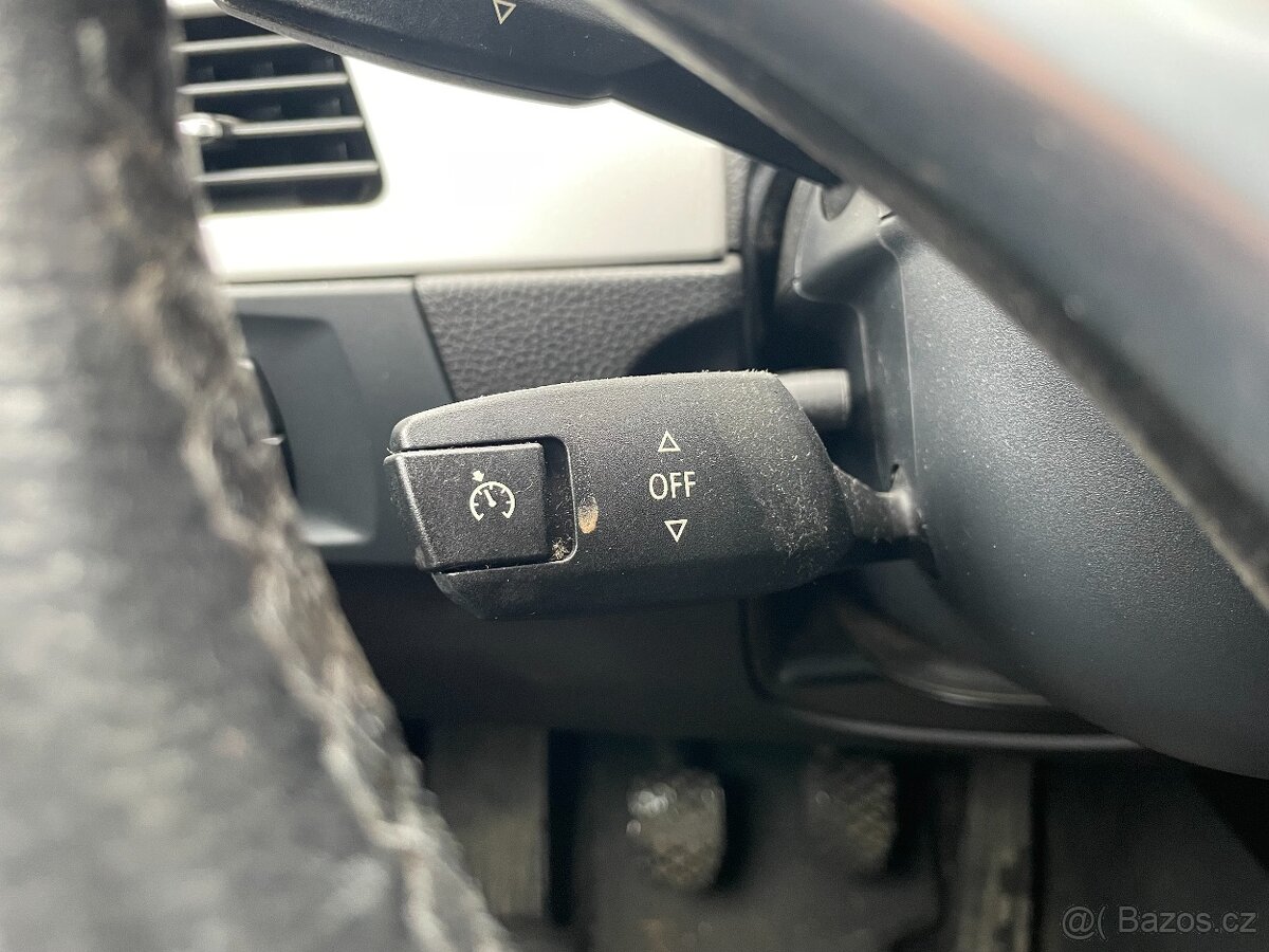 BMW Řada 3, 318i - 105kW + sada kol - 17