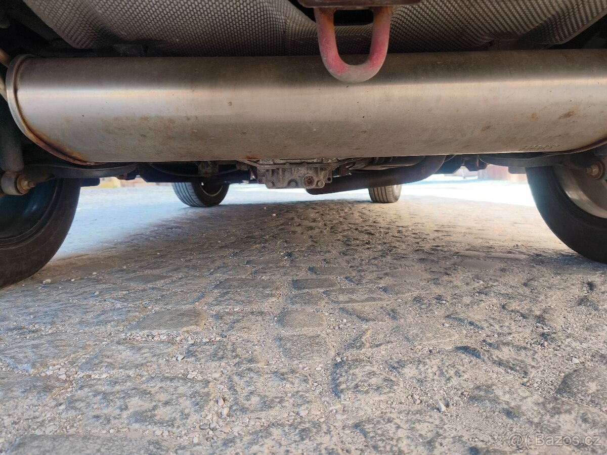 SUZUKI VITARA 1.4 103kW 4x4-PERFEKTNÍ STAV-TOP VÝBAVA-SERVIS - 17