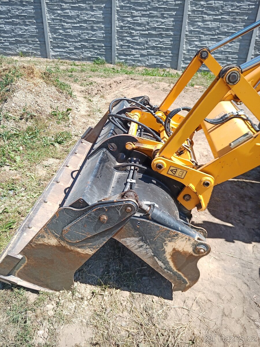 JCB 3CX Compact traktorbagr - rypadlo-nakladač - 17