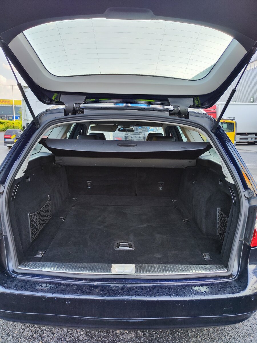 Mercedes-Benz W212 E200 - 17