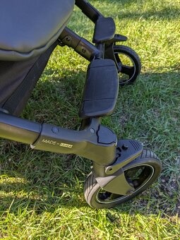 Dvojkočárek / kombinovaný kočárek / sourozenecký kočárek - 17