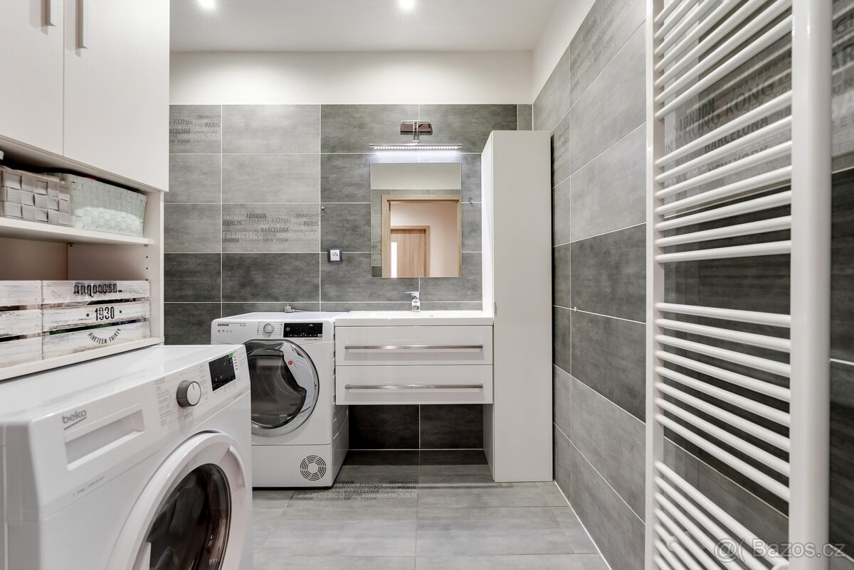 Prodej prostorného bytu 3+1 v OV po kompletní rekonstrukci - 17
