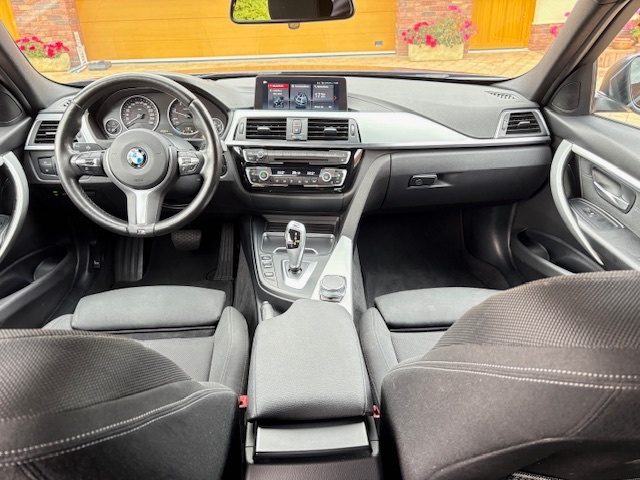 BMW 320D SPORT - 17