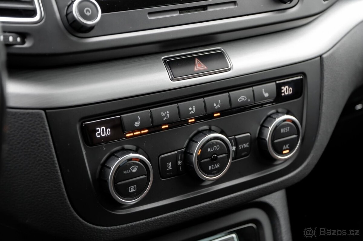 Volkswagen Sharan 1.4 TSI MAX VÝBAVA 7MÍST - 17