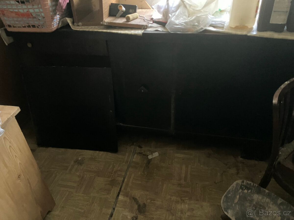 Starý (vintage) a starožitný nábytek - 17