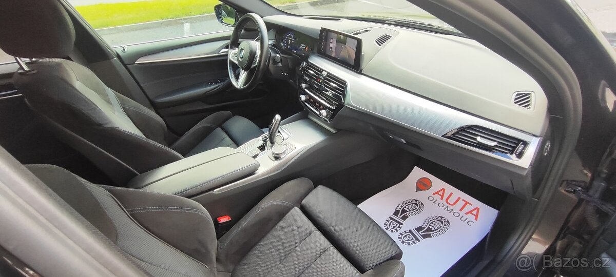 BMW Řada 5, 530d Touring M paket DPH - 17