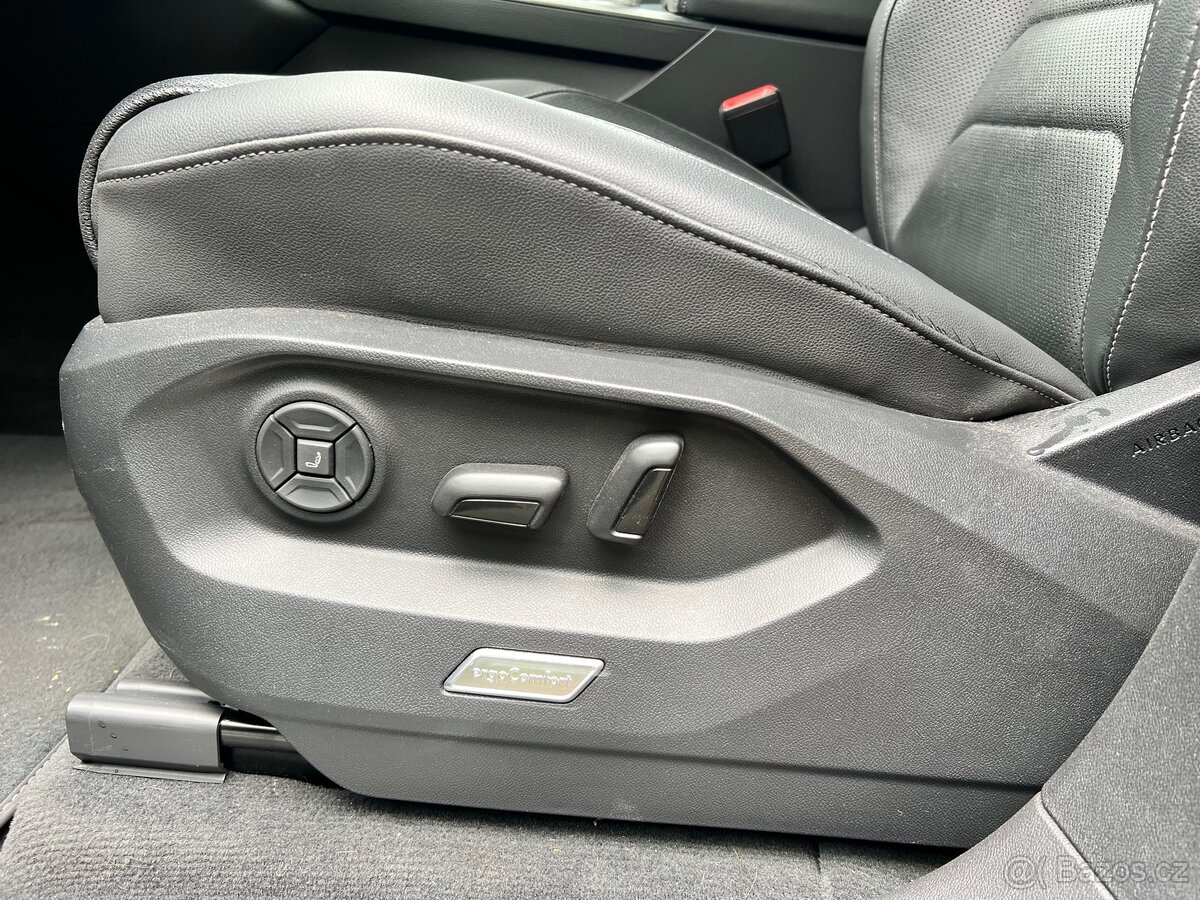 Volkswagen Touareg R-Line 3.0 TDI Tiptronic 210kW - 17