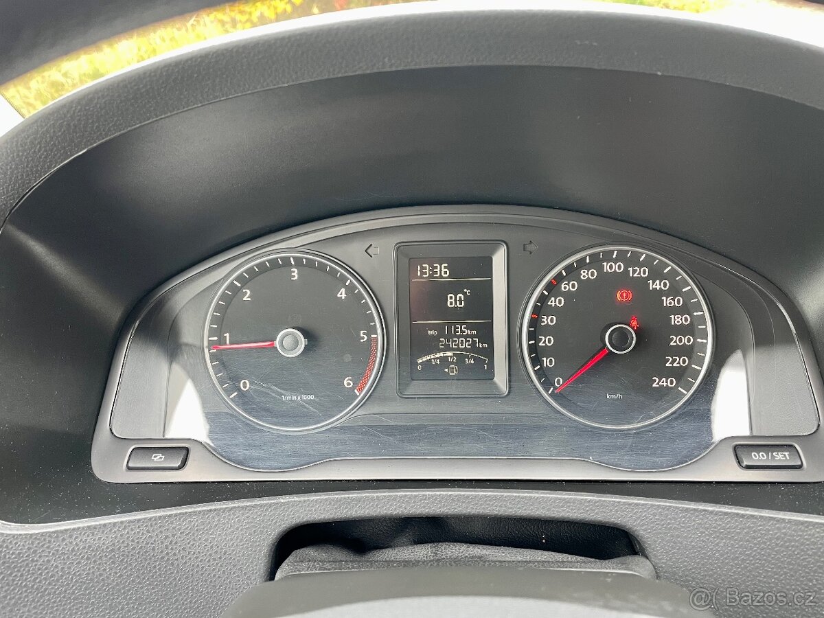 VW Multivan,T5, 2.0 TDI-103 KW, r.v.2011,7míst,Webasto. - 17