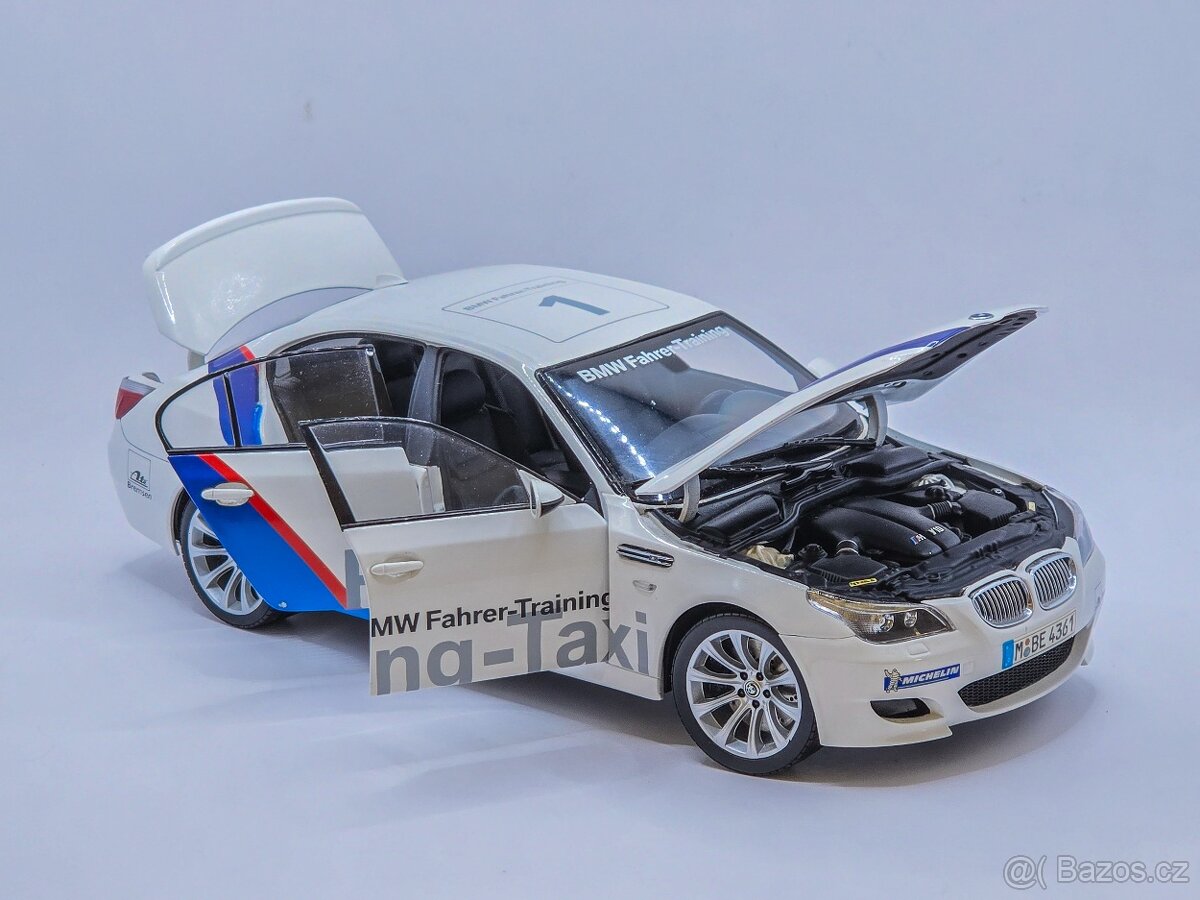 Modely BMW 1:18 Kyosho - 17