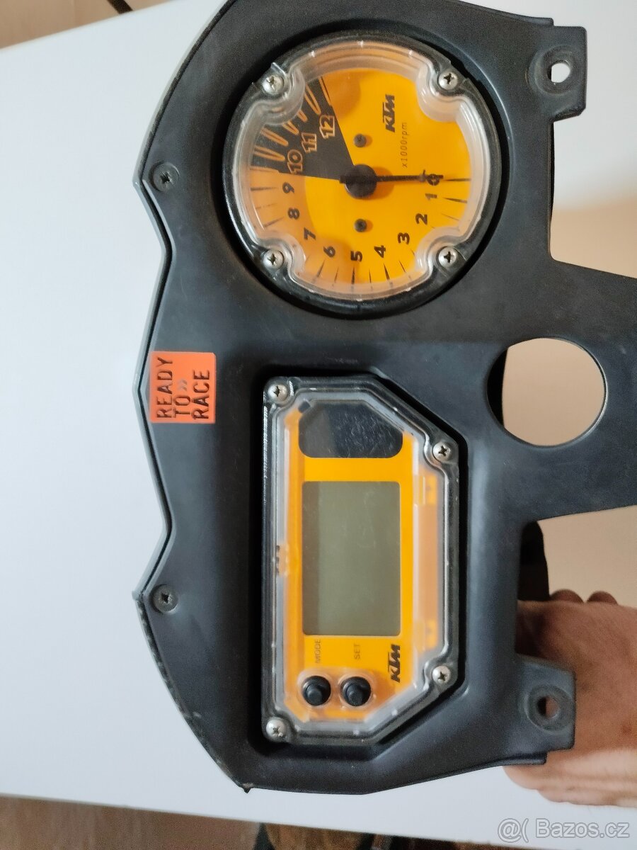 KTM 990 SUPER DUKE na dily - 17