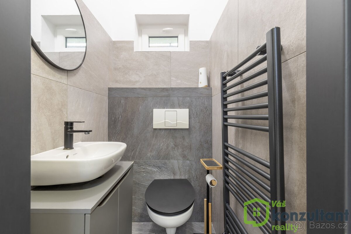 Prodej rodinného domu se dvěma samostatnými byty 214 m² Brno - 17