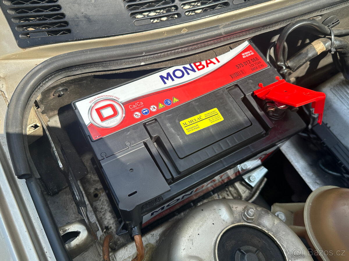 BMW 3 E30 sedan 320 i M20 1983 - 17