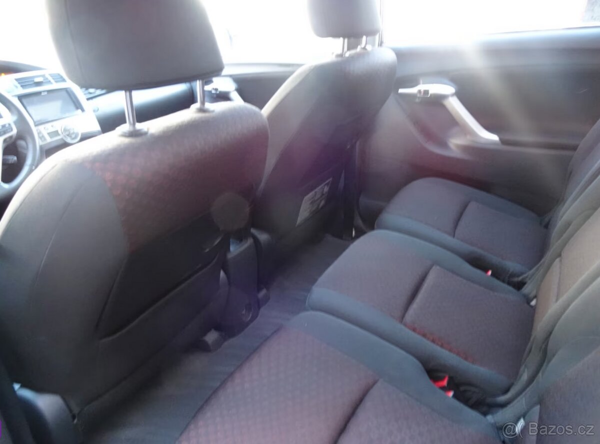 Toyota Verso Edition 1.8i benzín 108kw - 17