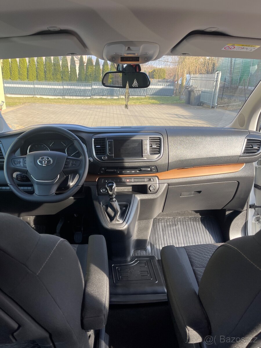 Toyota ProAce Verco Family 8 osób - 17
