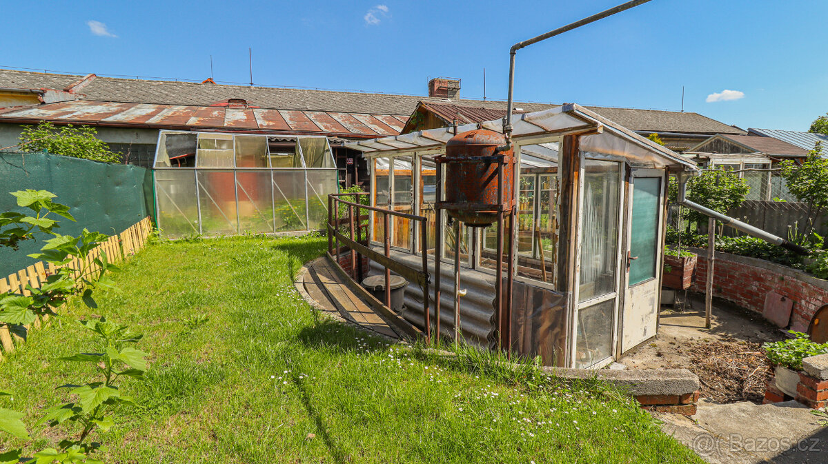 Prodej rodinného domu se zahradou a garáží v Horažďovicích - 17