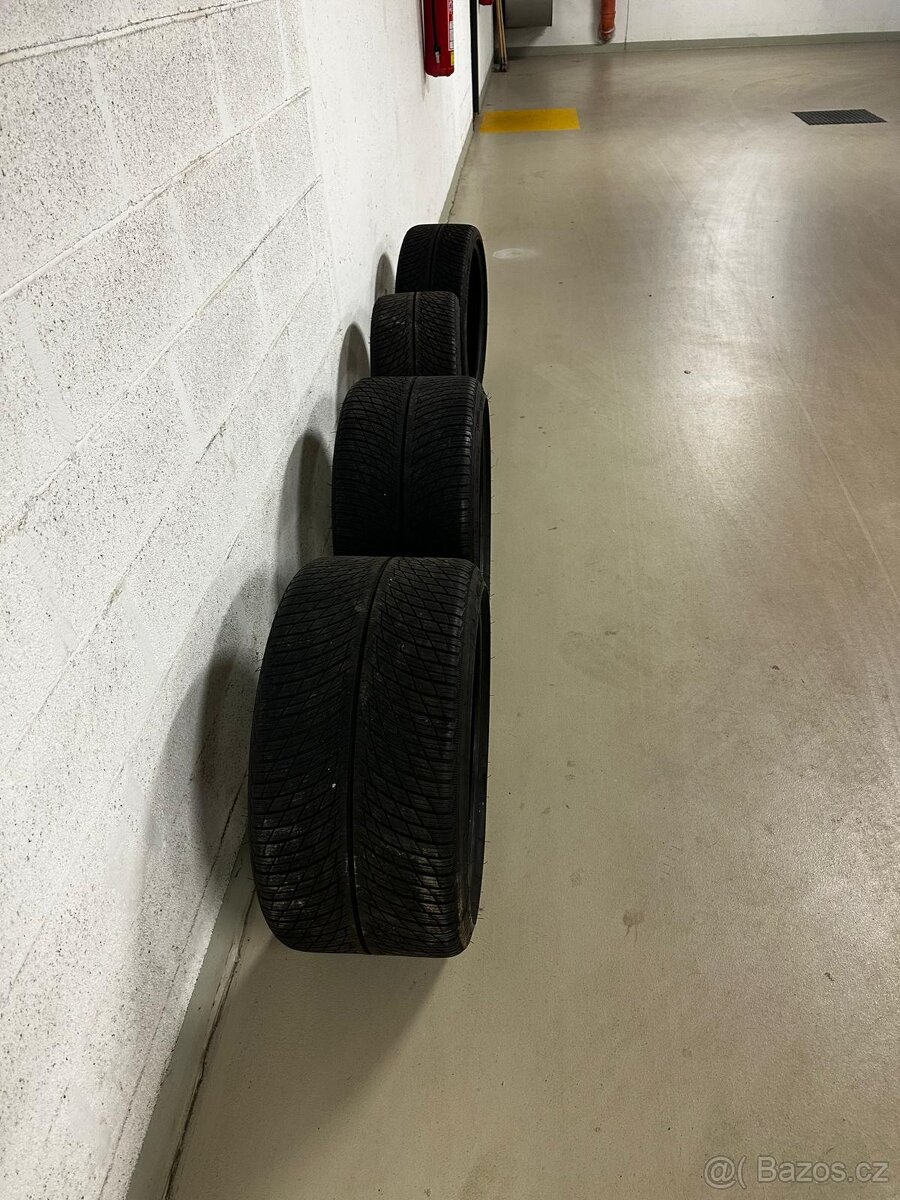 Michelin Pilot Alpin 5 245/35 R20 - 17