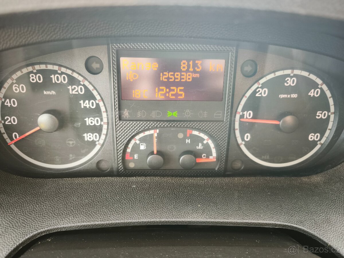 Peugeot Boxer 2.2 HDI 96kW nová STK - 17