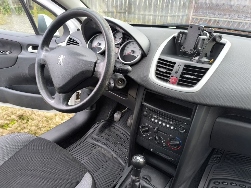 Peugeot 207 SW 1,4i 16v VTI 95 Urban Move - 17