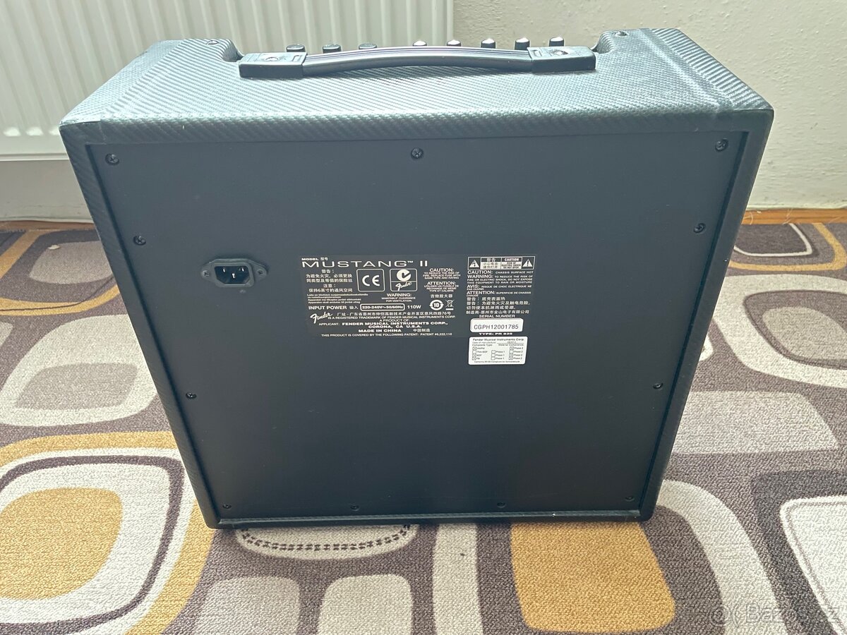 Squier Stratocaster Standard Series + Fender Mustang V2 110W - 17