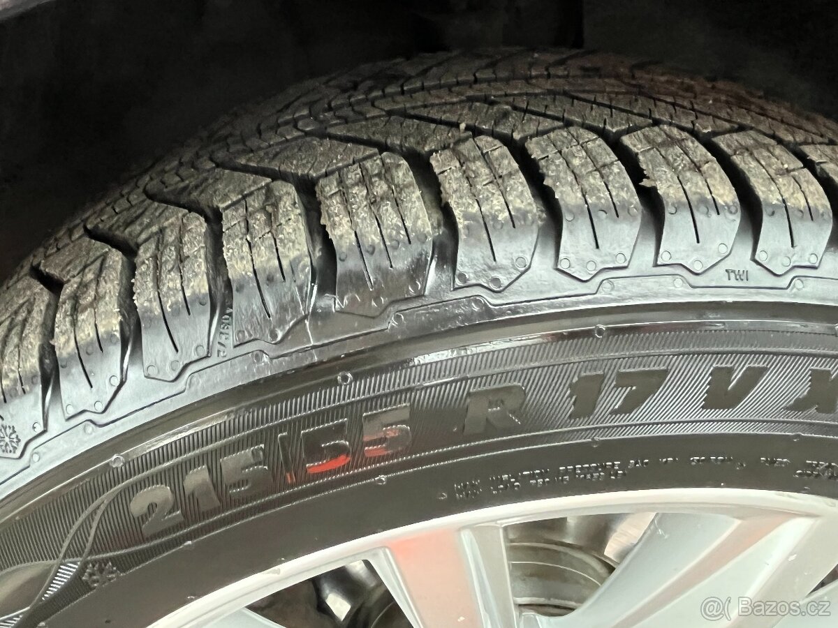 Volkswagen Passat 2,0 TDi DSG ACC, LED, Kessy, ALU - 17