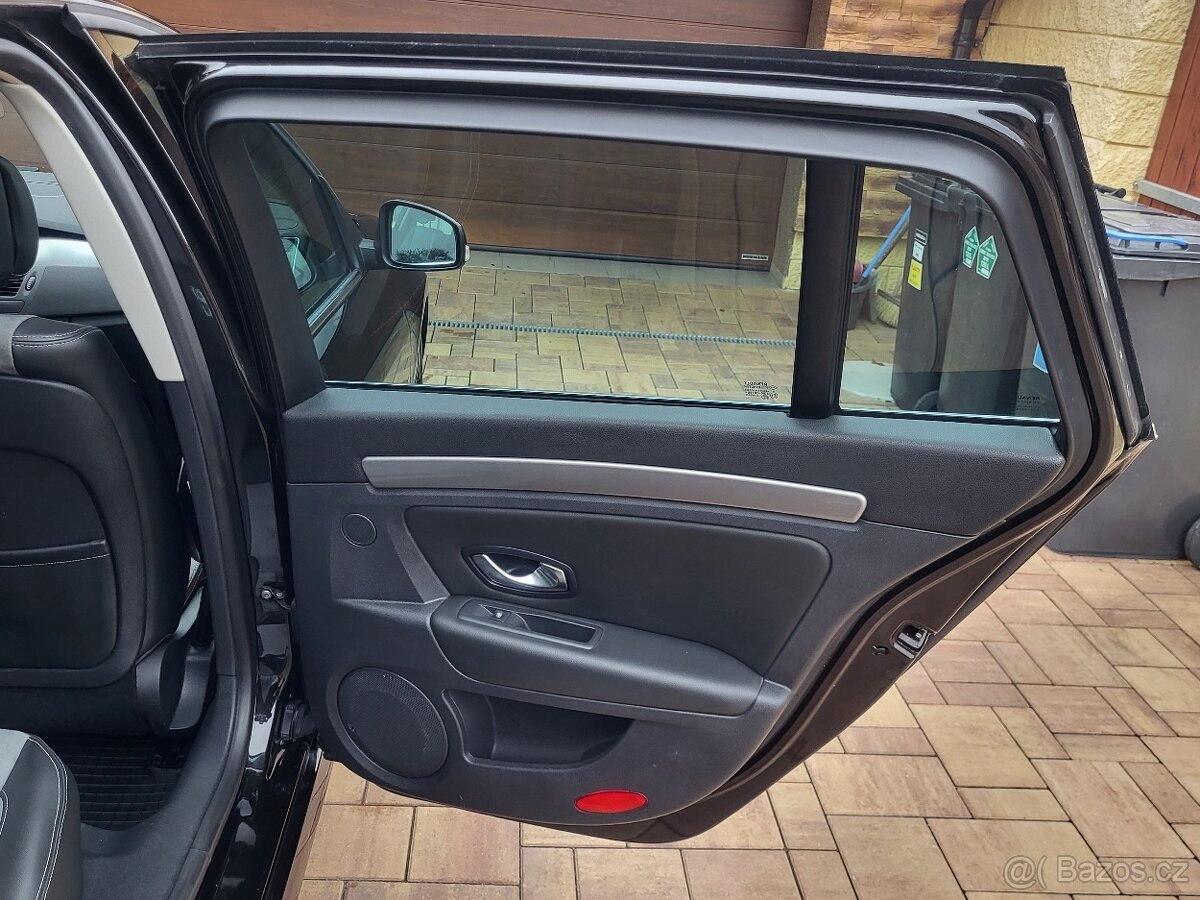 Renault Laguna III 2.0dCi 127kW 4Control - Webasto - 2x sada - 17