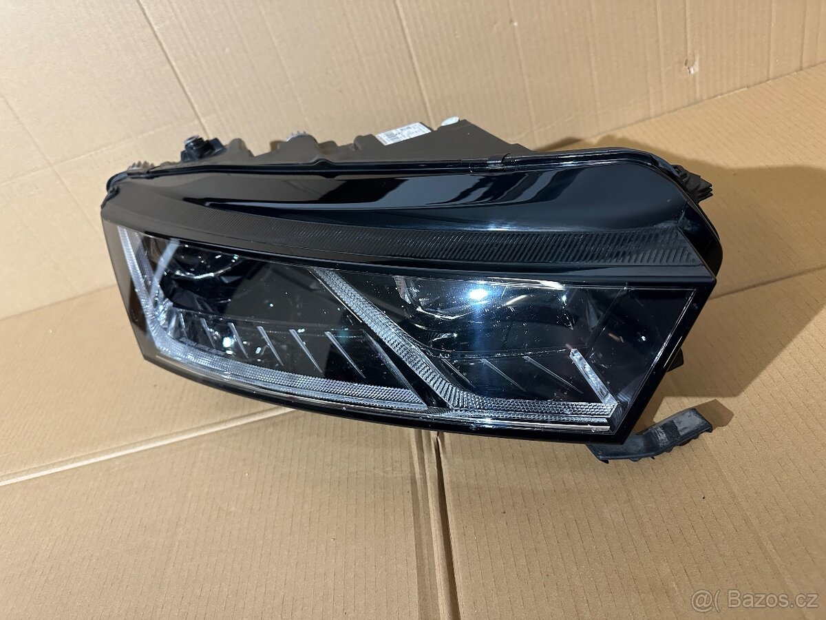 Škoda Octavia 4 pravý full led - 17