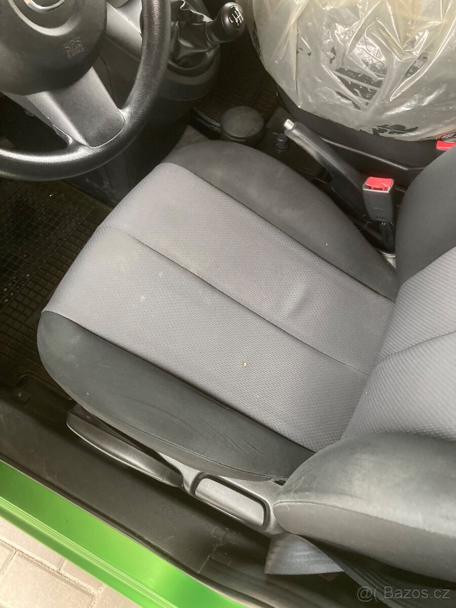 Prodám Mazda 2 1.3 55kw - 17