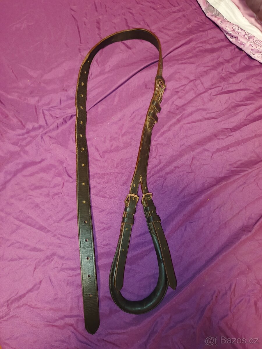 Uzdečky,helma a další věci - 17