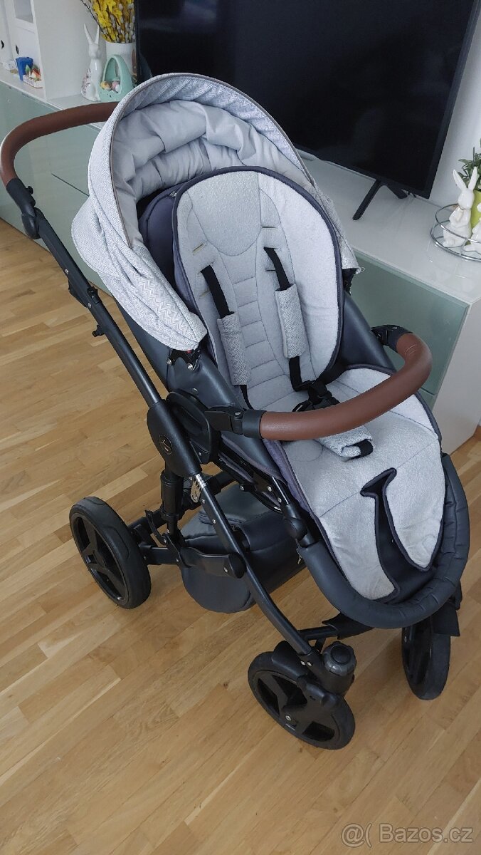 PRODÁM KOČÁREK ZN. JUNAMA MADENA 2V1 - 17