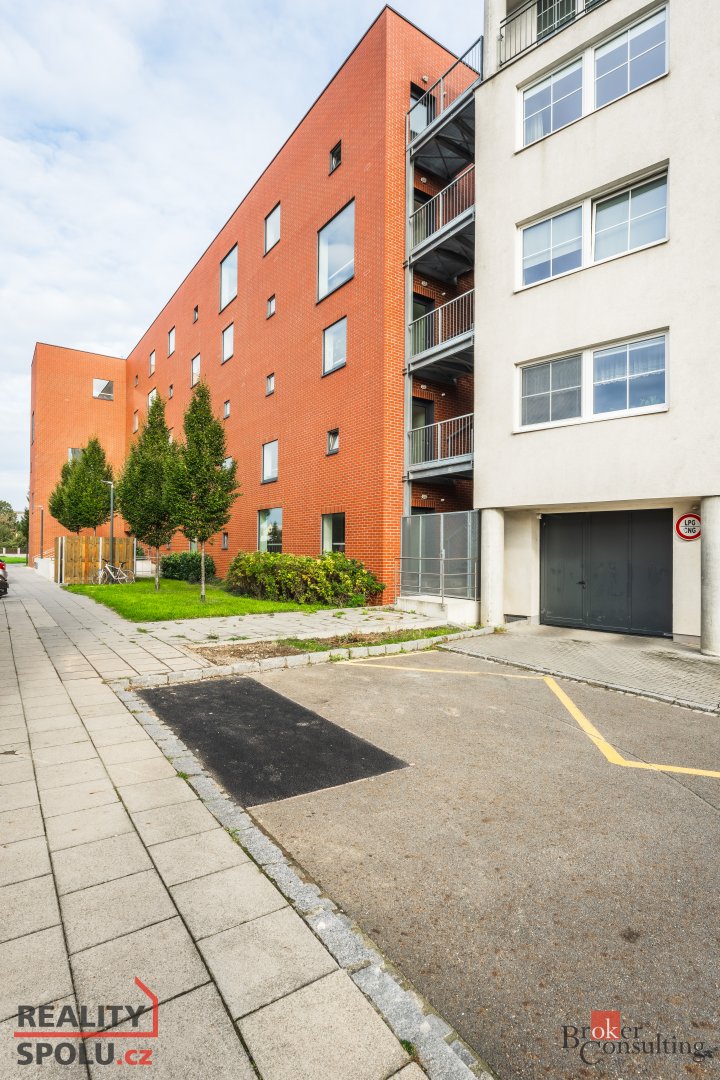 Převod dr. podílu, byty/2+kk, 55 m2, Hálkova 1725/15, 74705 - 17