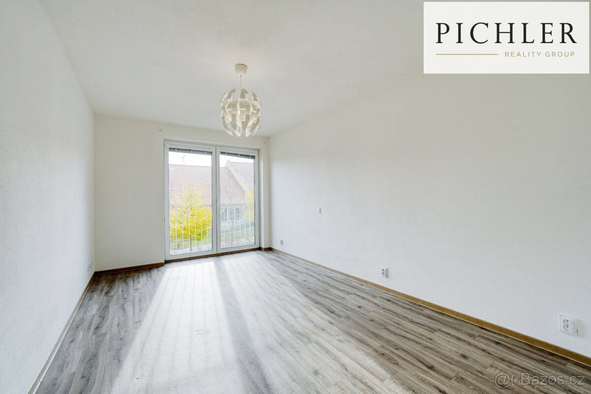 Prodej bytu 2+kk s balkonem a parkovacím stáním, 64 m², Holý - 17