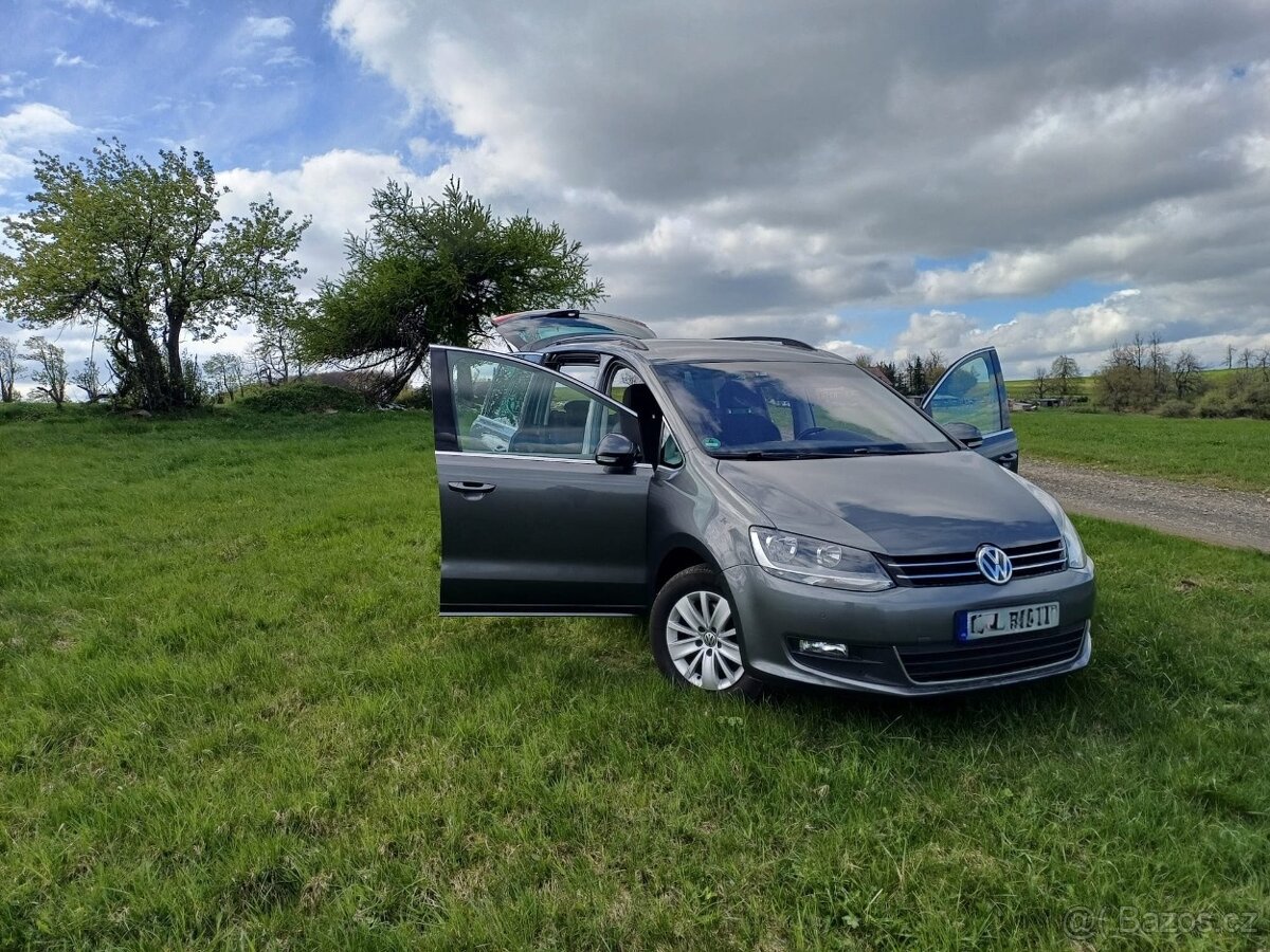 VW Sharan 7 místný - 17