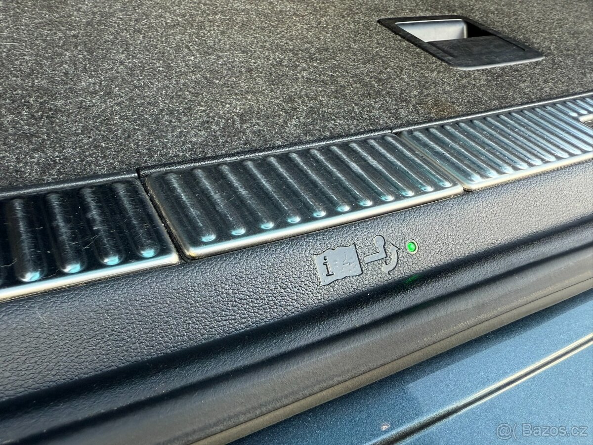 Škoda SUPERB TDi EVO DSG MATRIX VIRTUAL KŮŽE KAMERA TAŽNÉ - 17