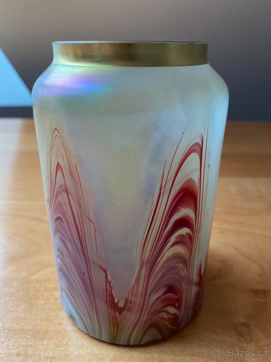 Sběratel nabízí staré secesní vázy - 17