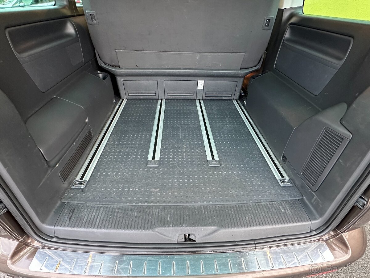 Volkswagen MULTIVAN 2.0TDI 103kW 7.Míst r.v.2009 - 17