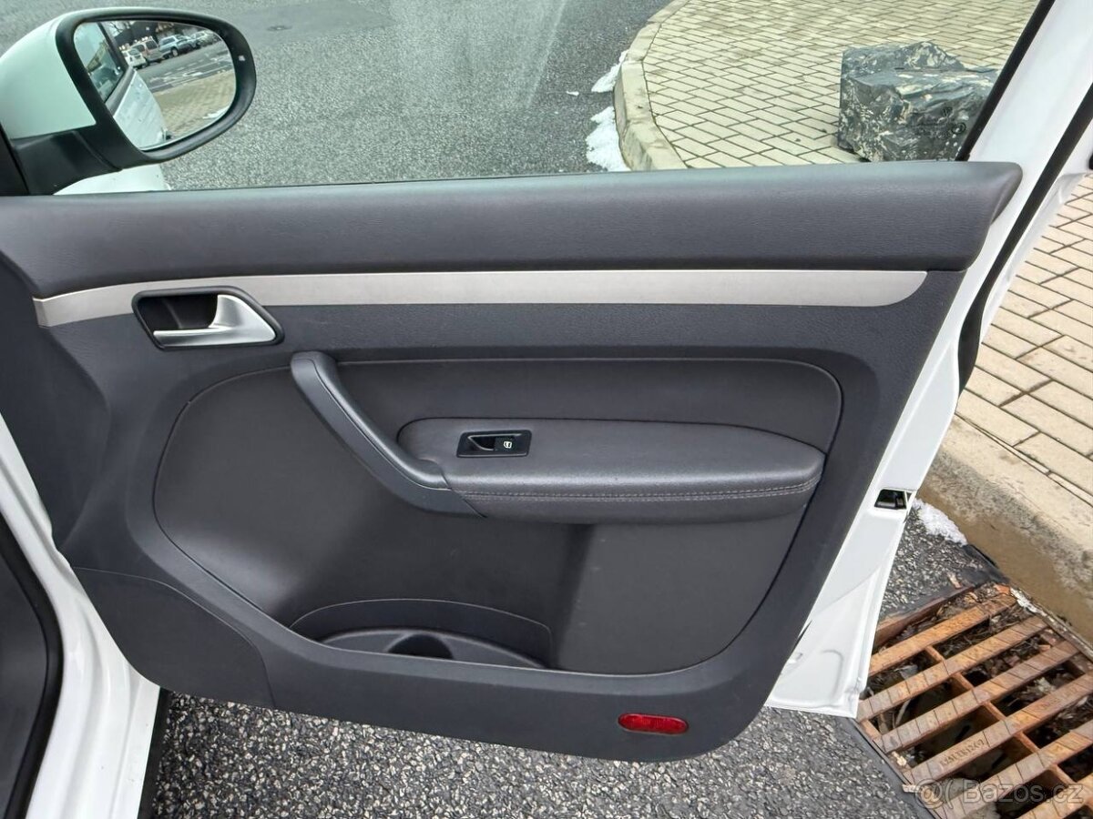 TOURAN CROSS 2.0 TDI - 17