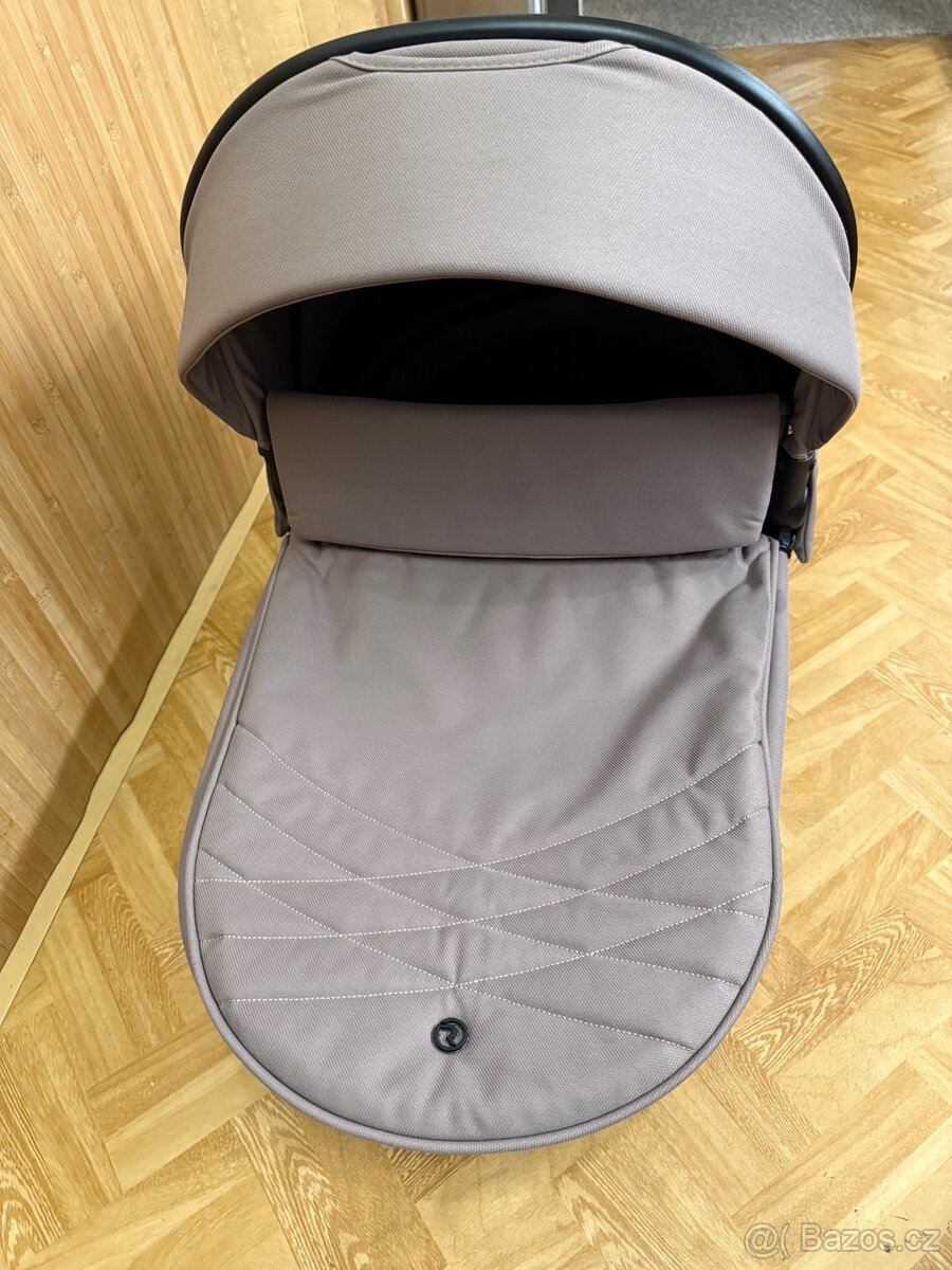 Kočárek Roan ivi Cocoa 2024 - 17