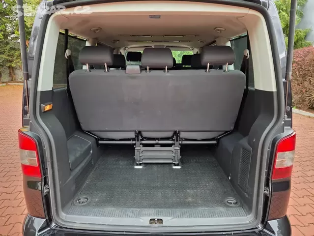 VW Caravelle 1.9TDI 77kW,1.maj.165tis.km,9.míst,tažné,servis - 17