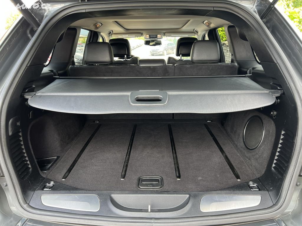 🚗 Jeep Grand Cherokee 3.0CRD 2011 OVERLAND KŮŽE KAMERA - 17