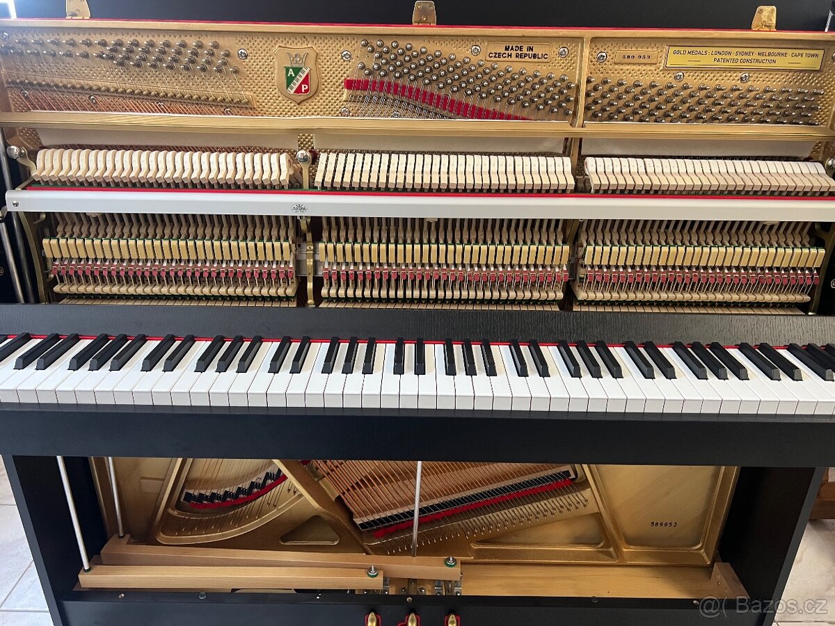 Petrof L118 se zárukou 5 let, doprava zdarma, včetně židle - 17