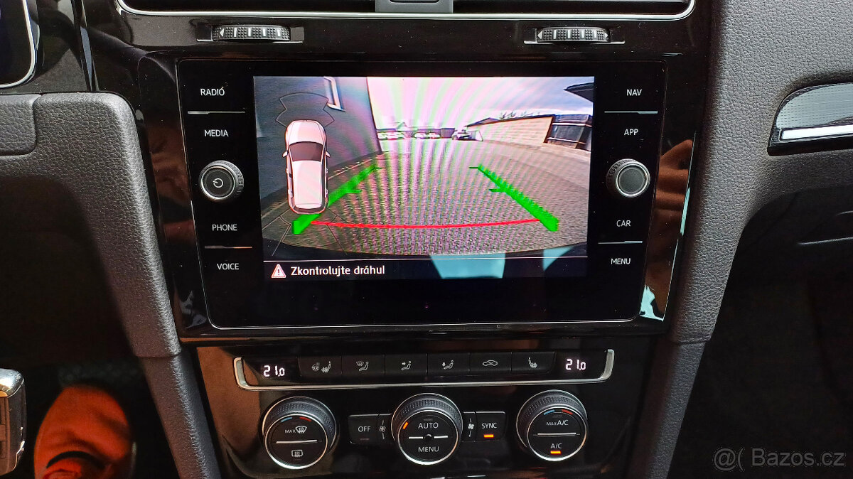 VW Golf 1.5TSI 110kW DSG HIGHLINE-2.maj-koup.ČR-NEHAVAROVANÉ - 17