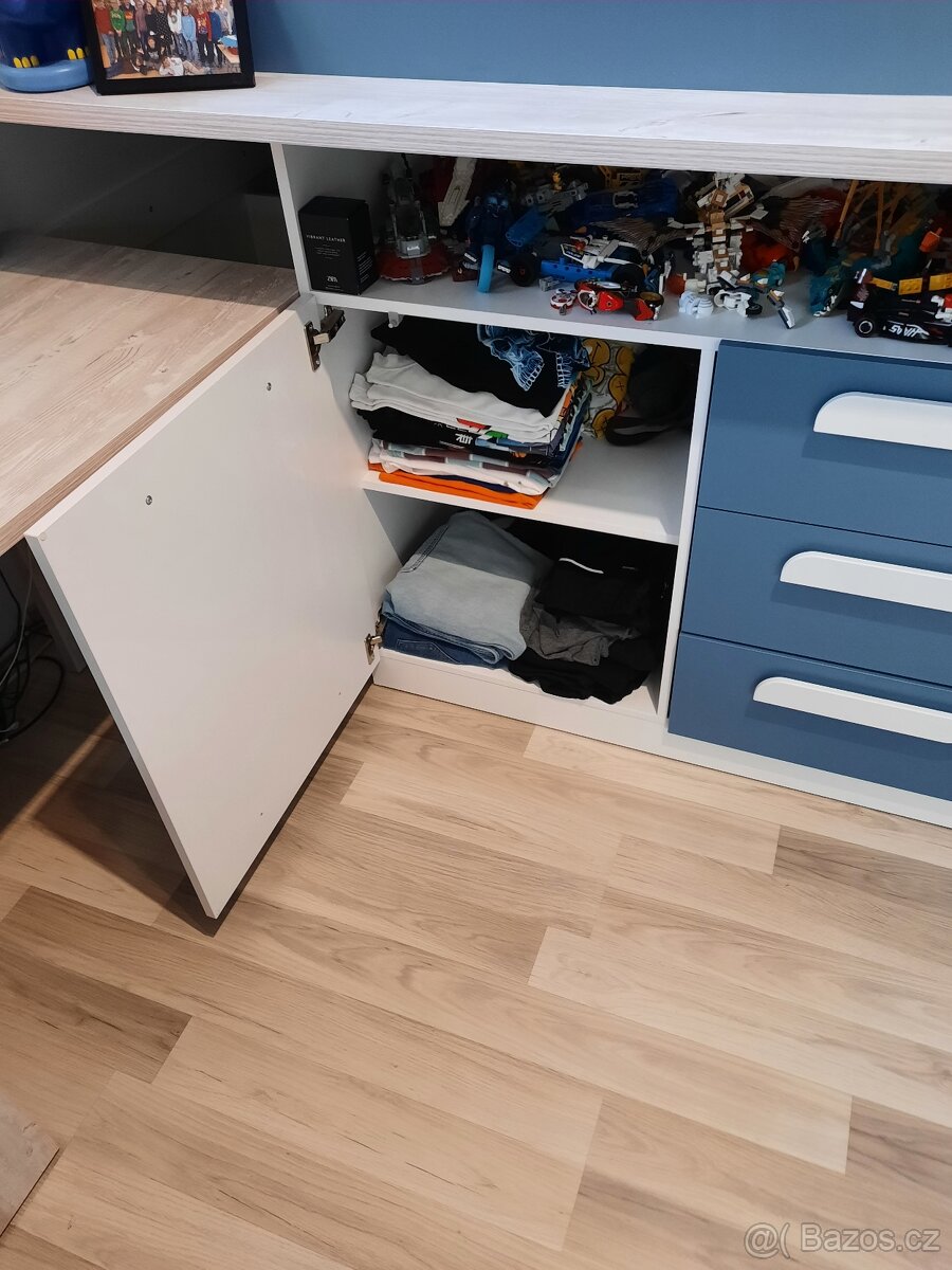 Chytrý dětský/studentský pokoj pro 2 sourozence - 17